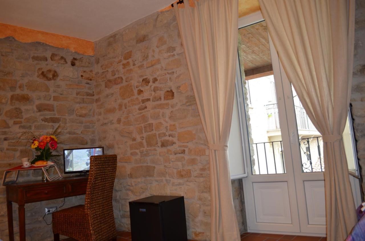 B&B La Casa Di Giulietta Castelmezzano Exterior foto