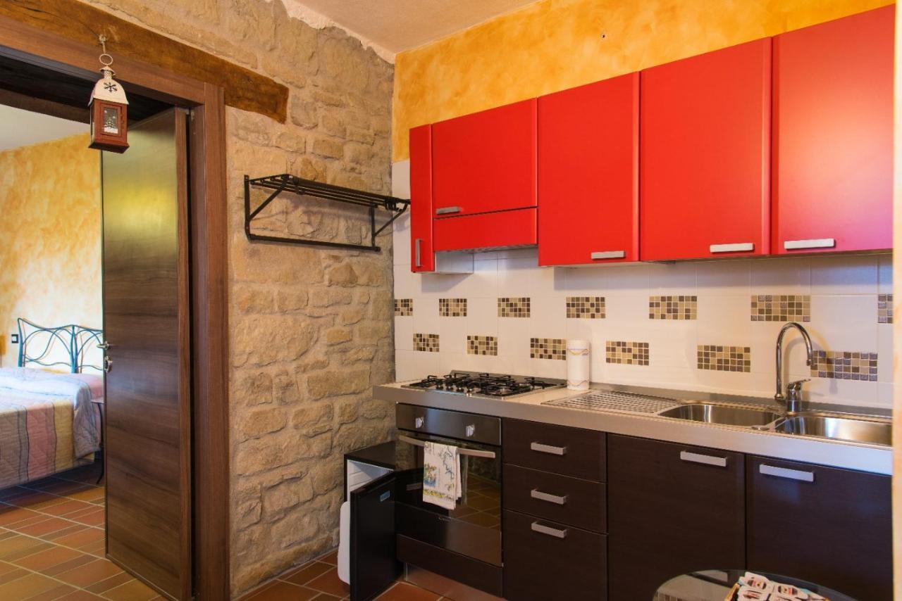 B&B La Casa Di Giulietta Castelmezzano Exterior foto
