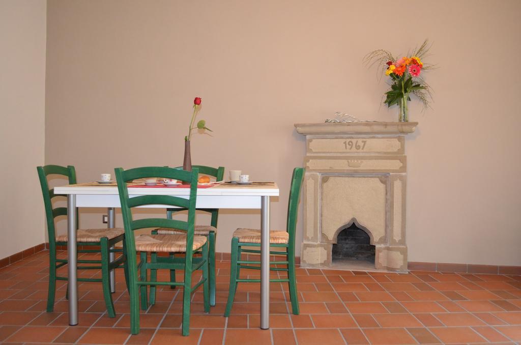 B&B La Casa Di Giulietta Castelmezzano Exterior foto